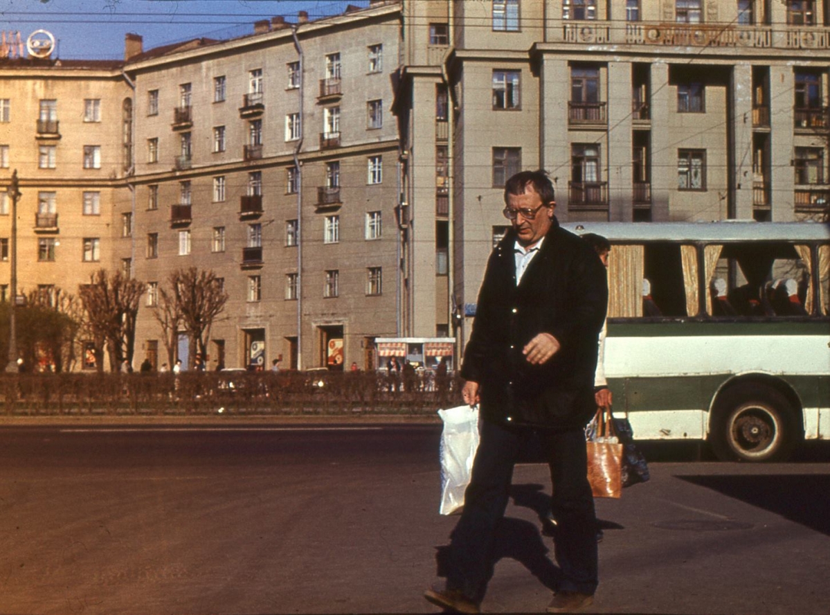 Фото БНС на площади Стругацких