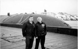 Алексей Арбатов и Юрий Щекочихин на военно-морской базе в Северодвинске.