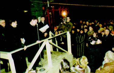  1998  .        ().