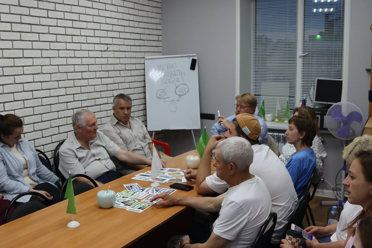 Встреча Николая Рыбакова с членами и сторонниками Тамбовского «Яблока»