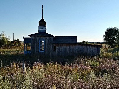 разваленная часовня в Петрушово
