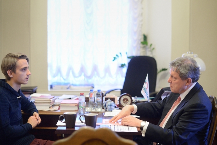 Григорий Явлинский